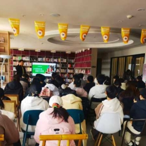 延续健康公益使命：郑州益联社工 “护骨现在做 健康为家国” 项目第 2 期在妈妈读书会开展